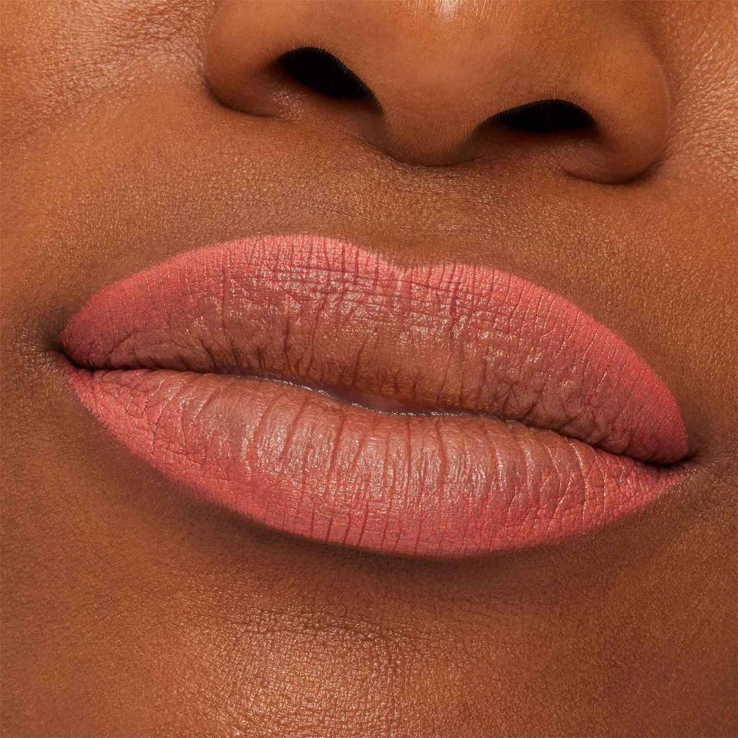 M&middot;A&middot;C LIP PENCIL (DELINEADOR DE LABIOS)
